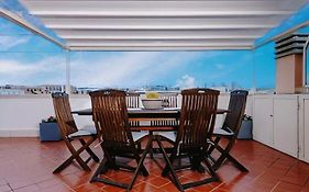 The Roof - Appartamento Con Terrazza Al Centro Di Civitavecchia